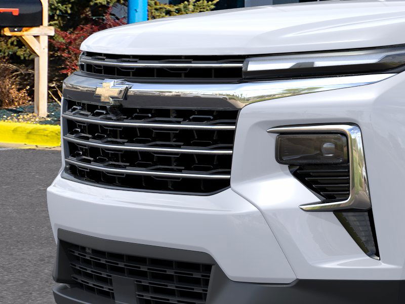 2025 Chevrolet Traverse photo 13