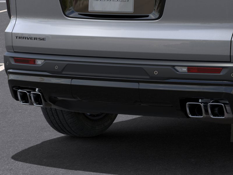 2025 Chevrolet Traverse photo 13