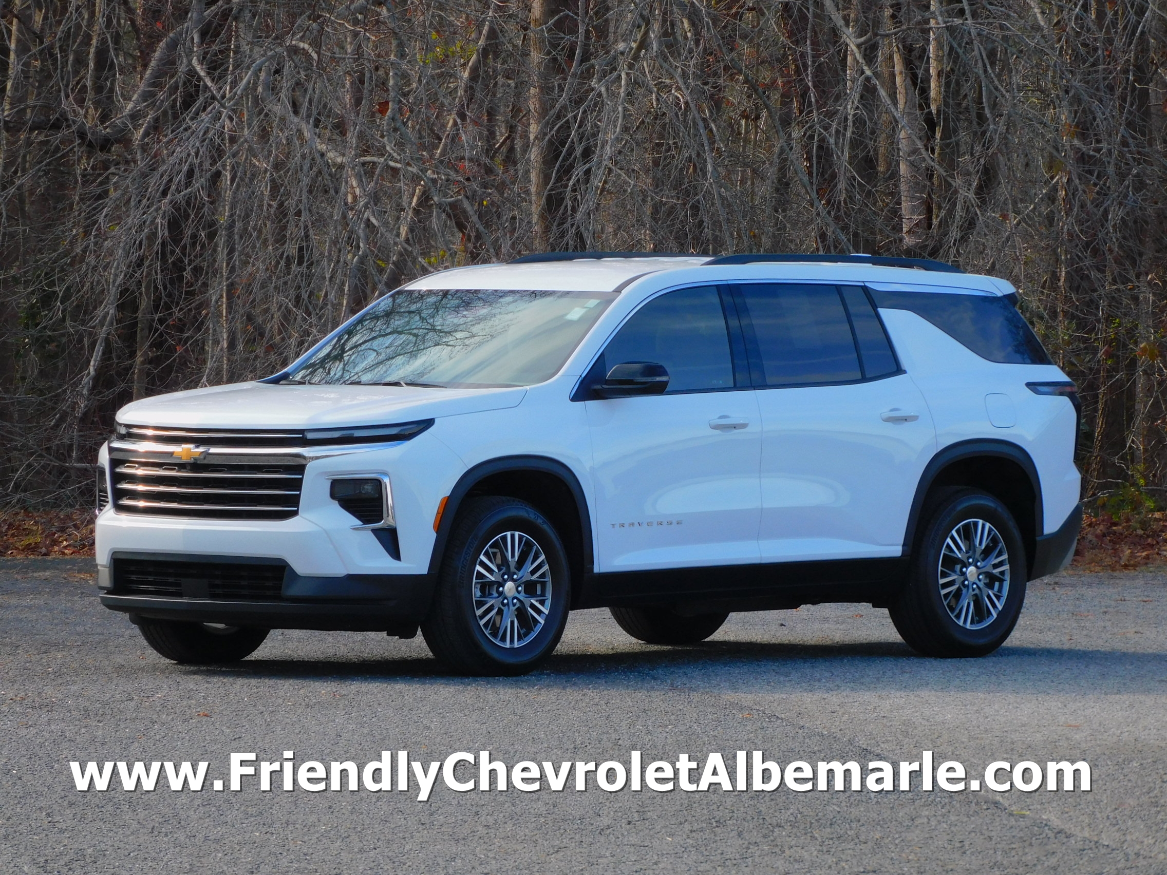 2025 Chevrolet Traverse LT's photo