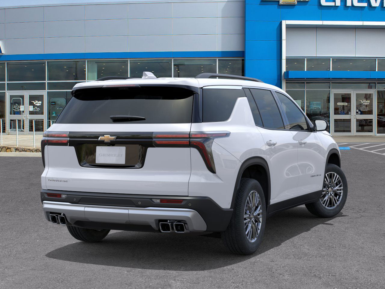 2025 Chevrolet Traverse photo 4