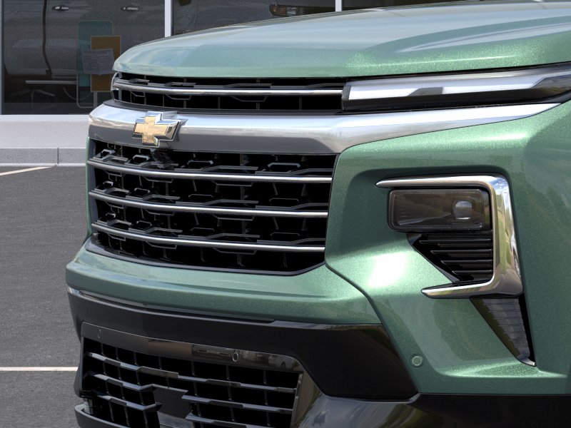 New 2027 Trillium Green Metallic Chevrolet High Country image 13