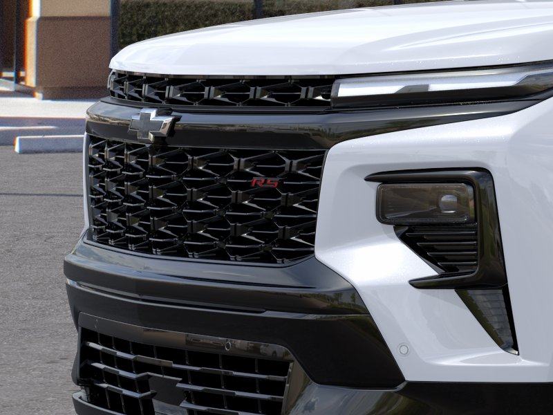New 2027 Polar White Tricoat Chevrolet RS image 37