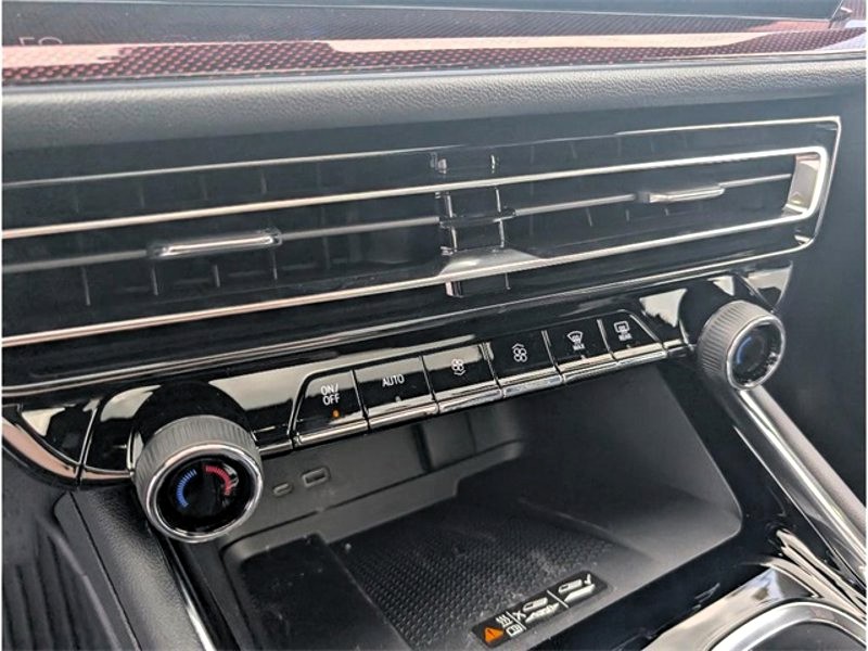 2026 Chevrolet Traverse RS photo 12