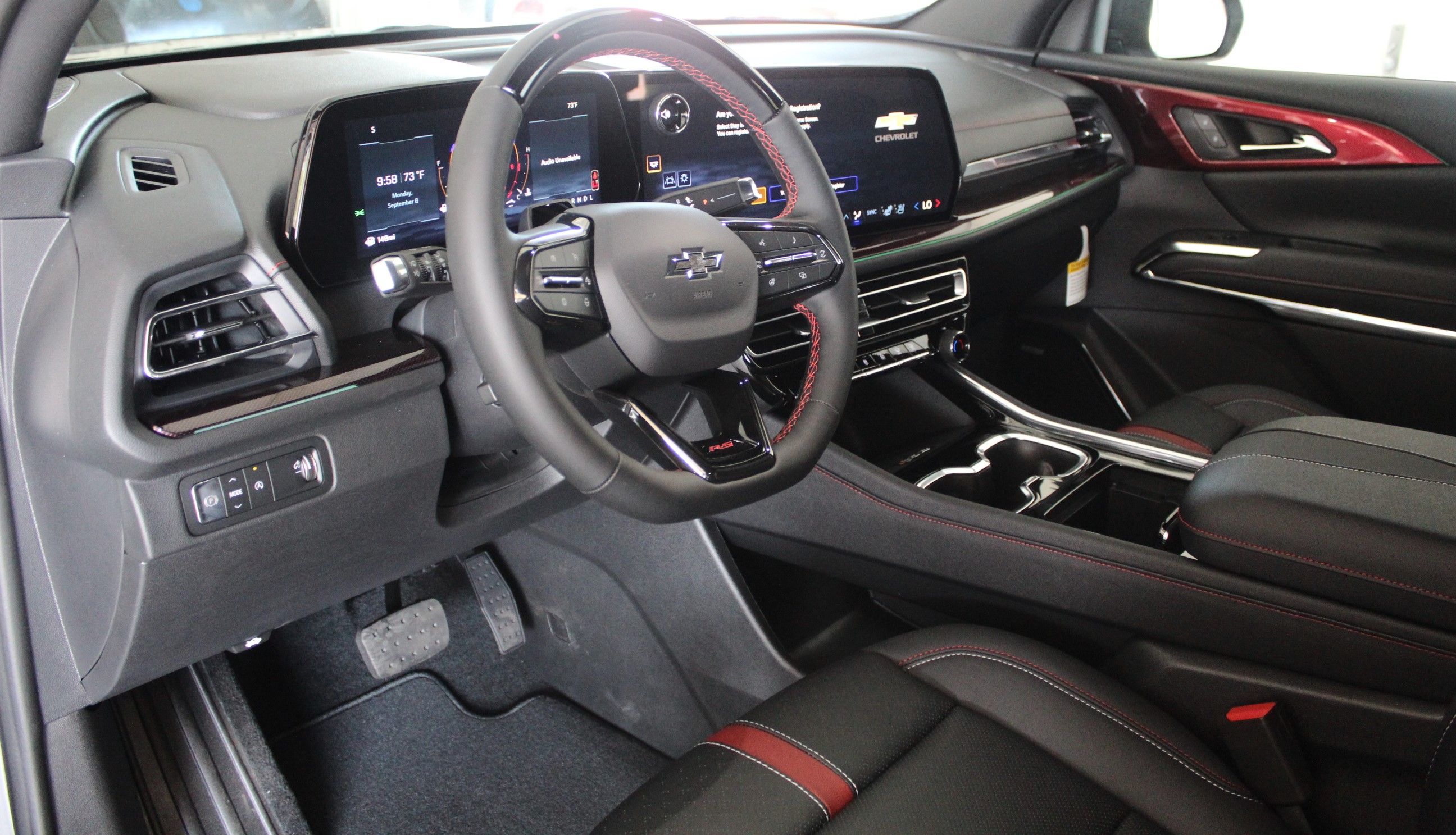 2026 Chevrolet Traverse RS photo 10
