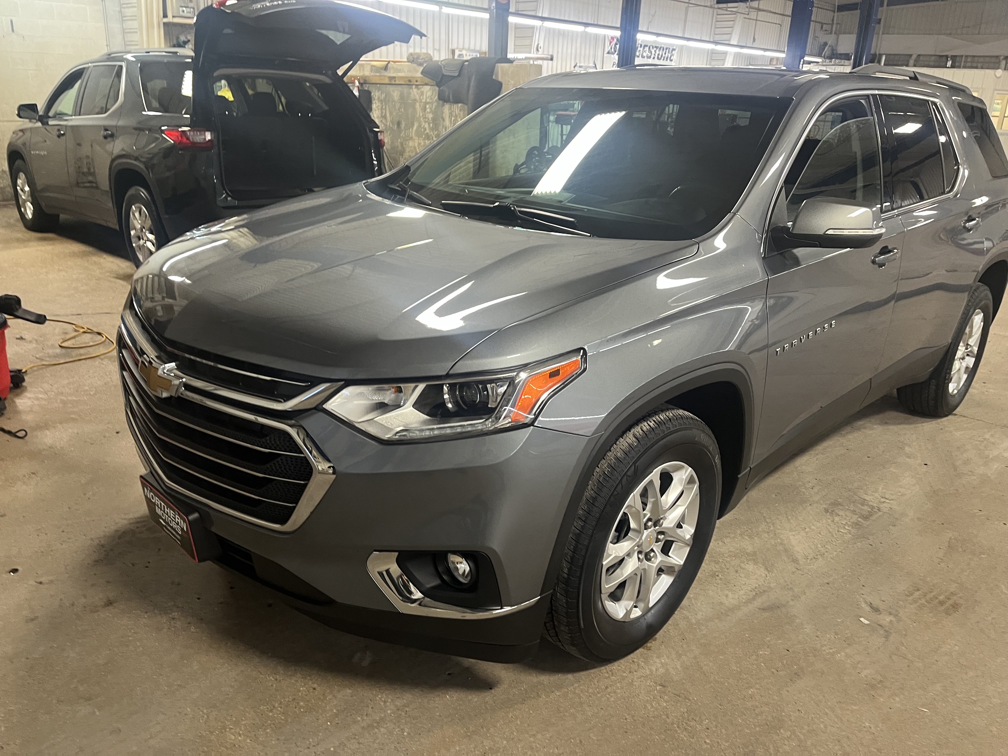 Used 2021 Chevrolet Traverse 1LT with VIN 1GNEVGKW6MJ168671 for sale in Thief River Falls, Minnesota