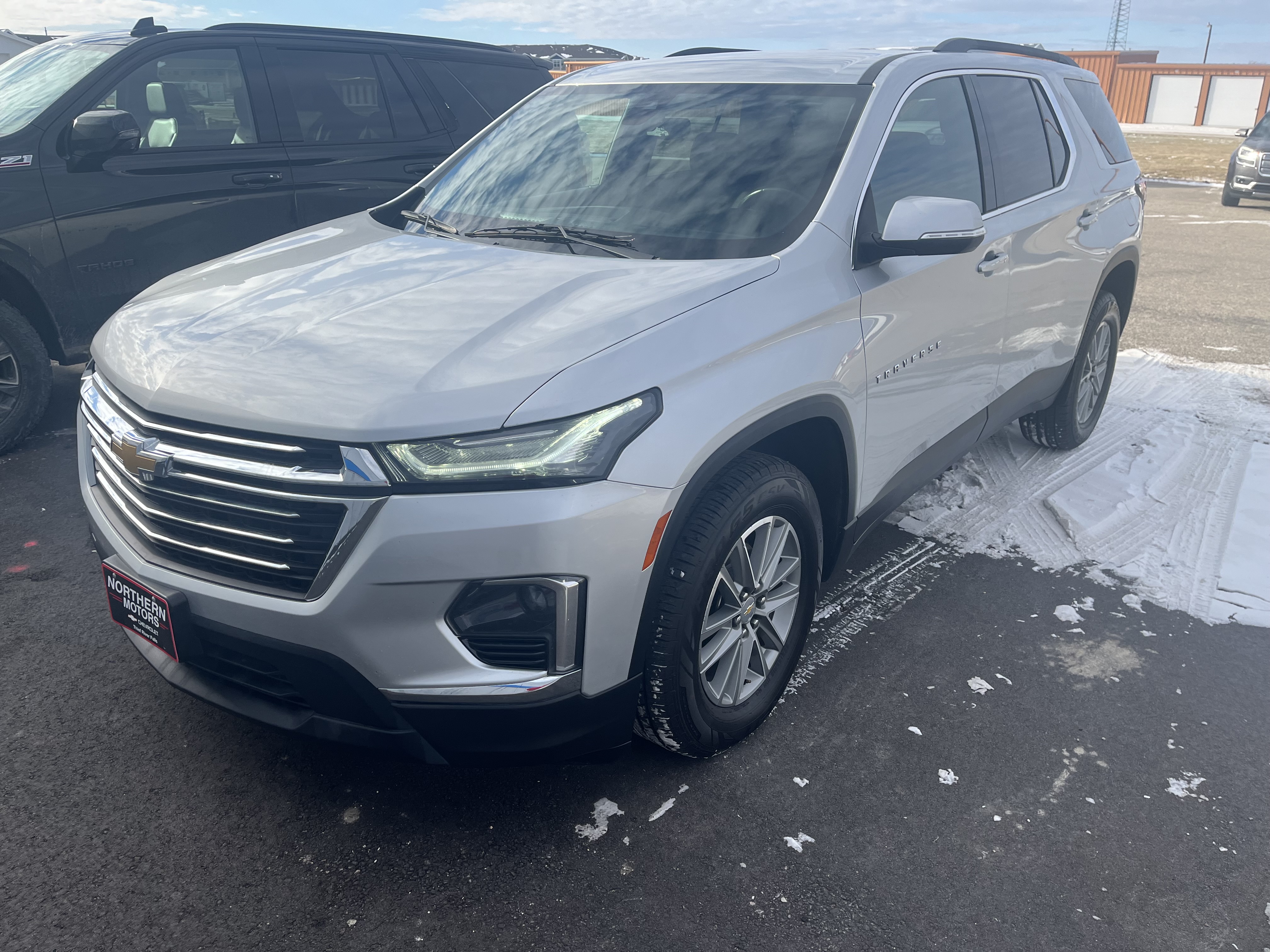 Used 2022 Chevrolet Traverse 1LT with VIN 1GNEVGKW8NJ102964 for sale in Thief River Falls, Minnesota