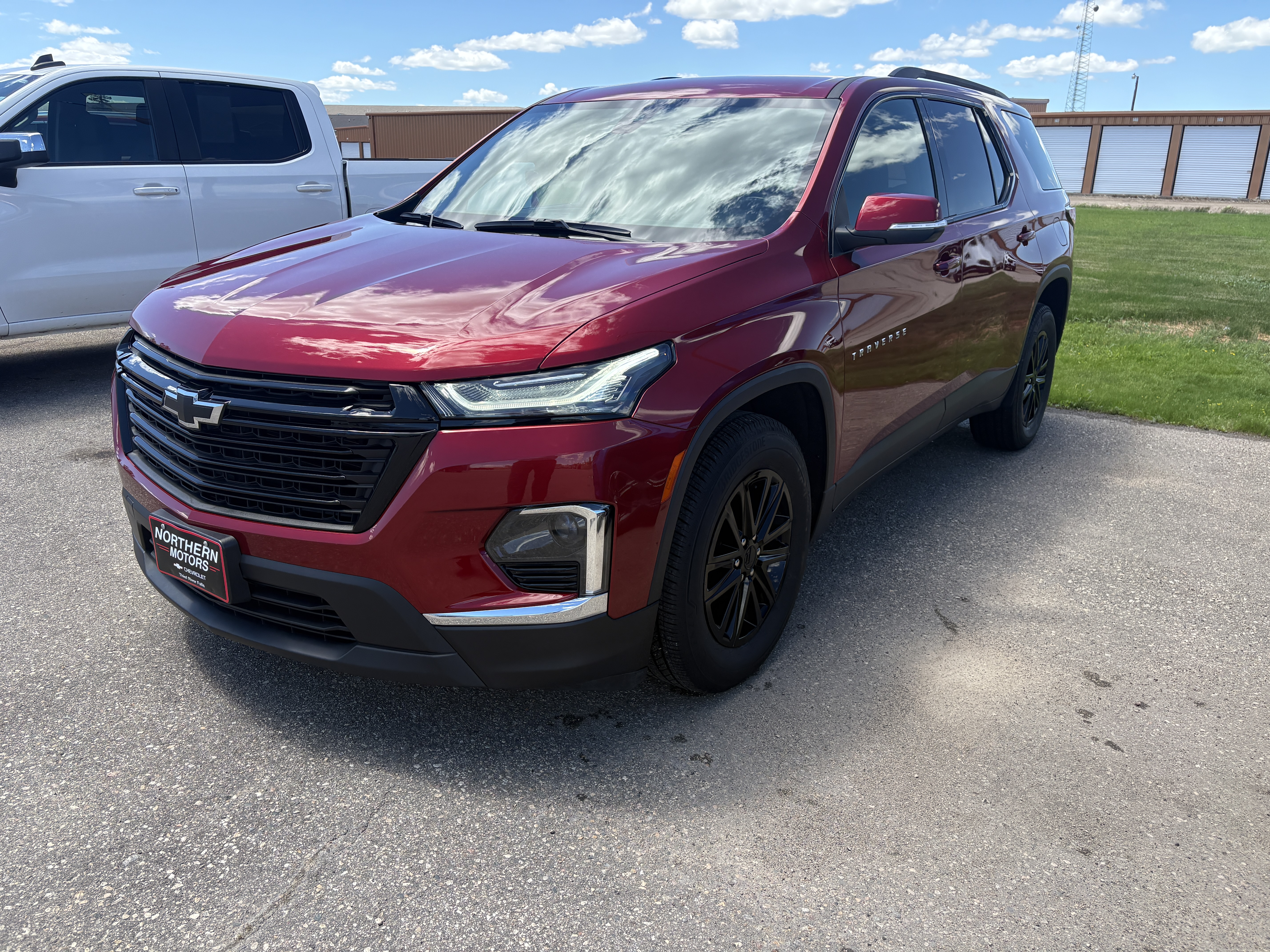 Used 2023 Chevrolet Traverse 1LT with VIN 1GNEVGKWXPJ121695 for sale in Thief River Falls, Minnesota