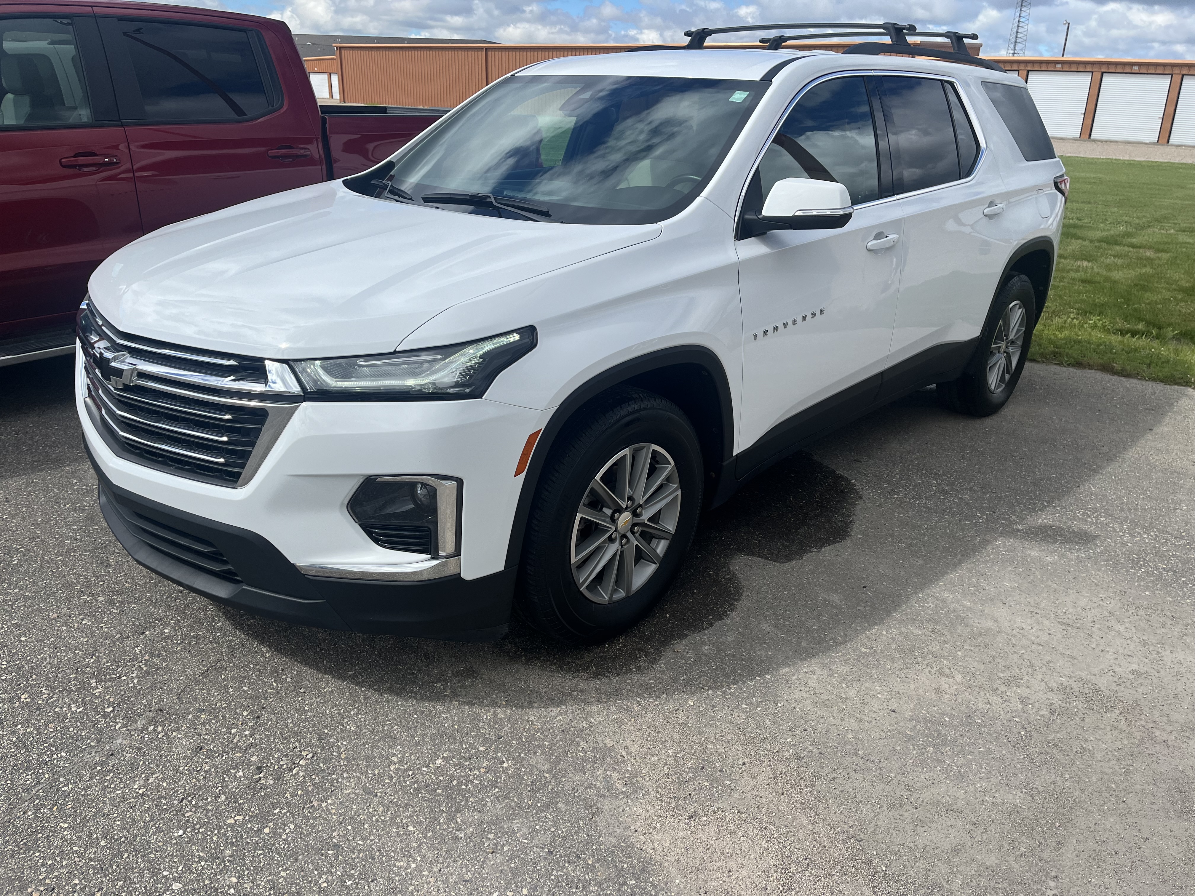 Used 2022 Chevrolet Traverse 3LT with VIN 1GNEVHKWXNJ152707 for sale in Thief River Falls, Minnesota