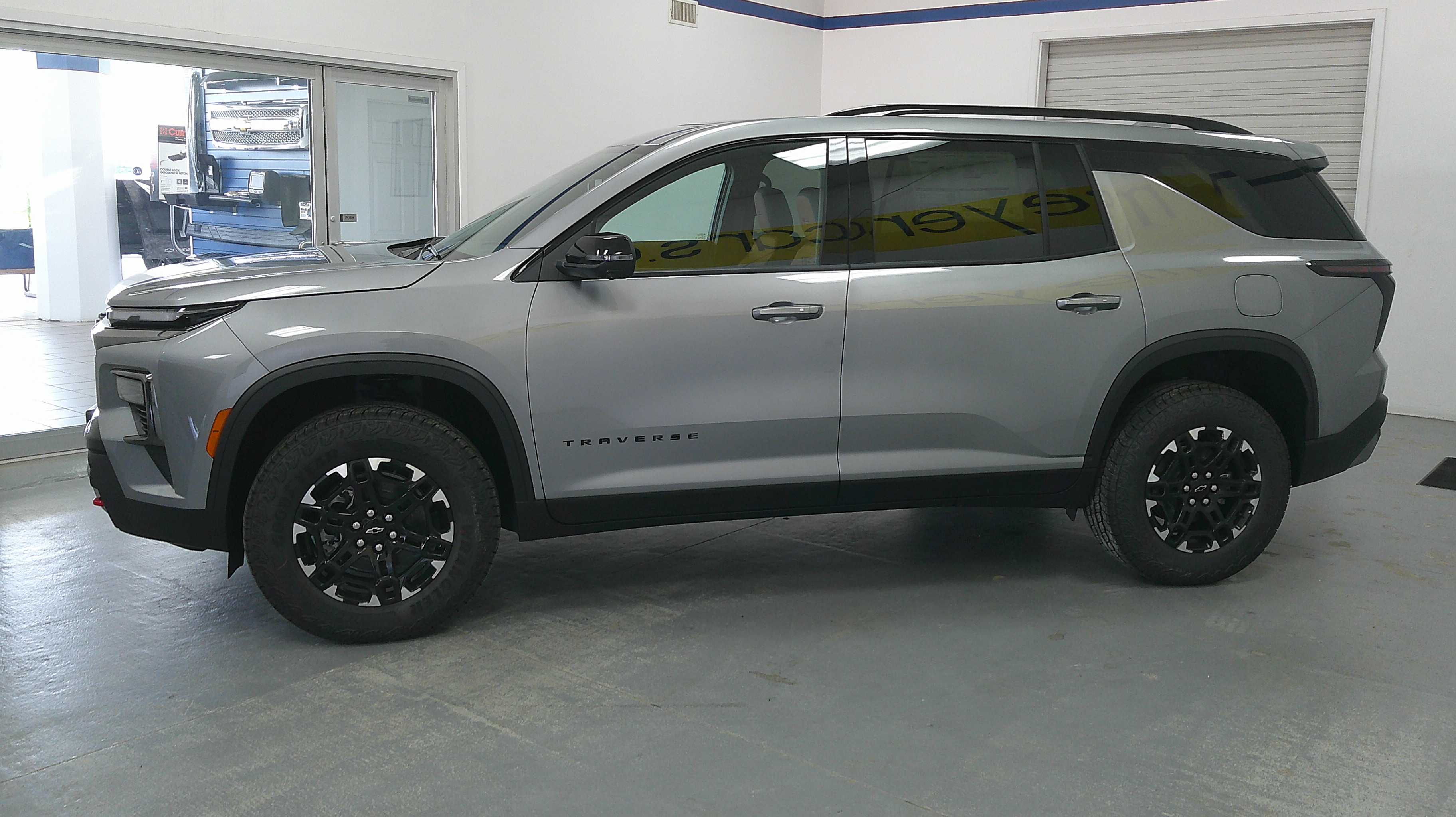 2027 Chevrolet Traverse Z71 - Photo 5