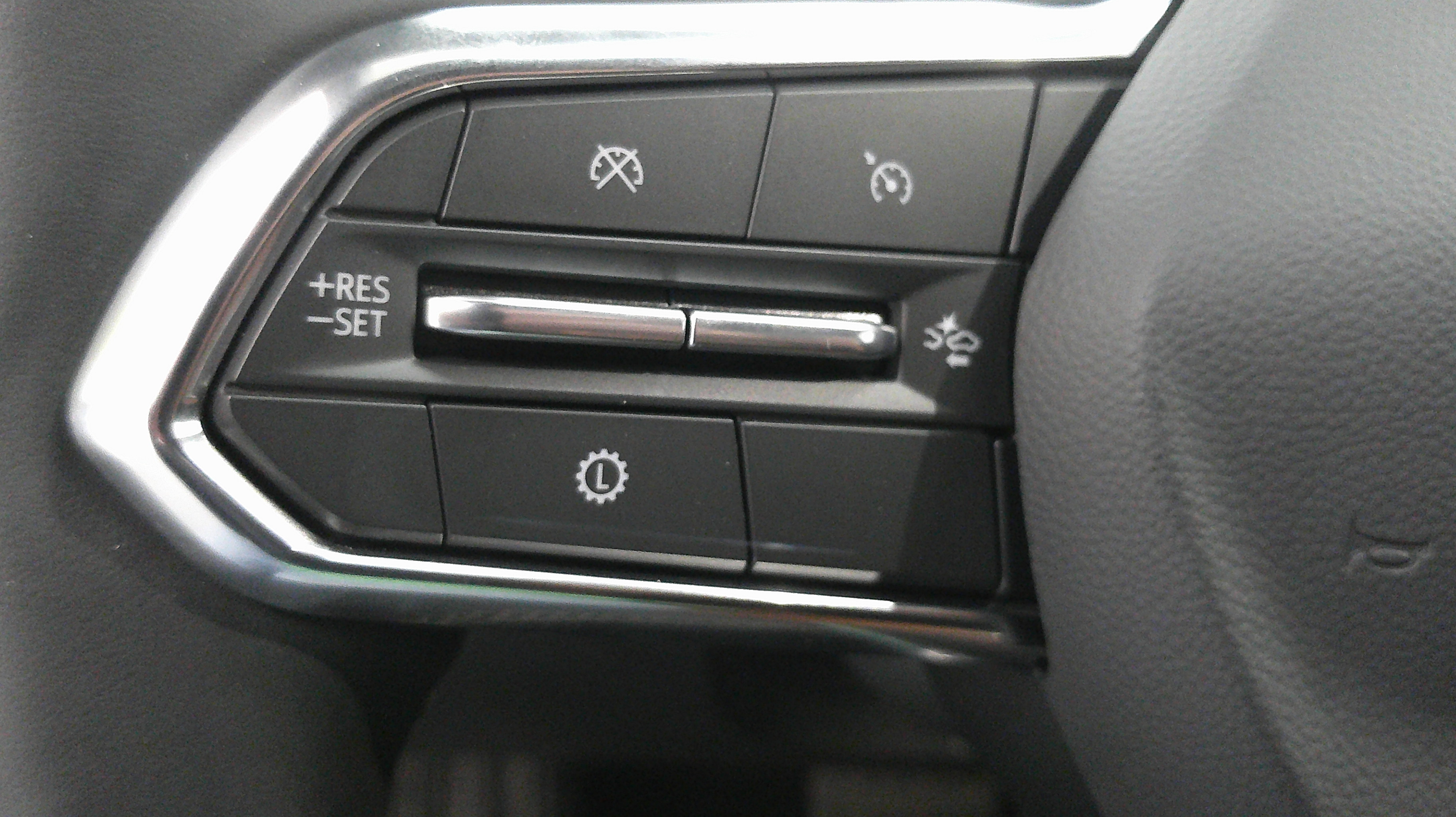 2027 Chevrolet Traverse Z71 - Photo 23