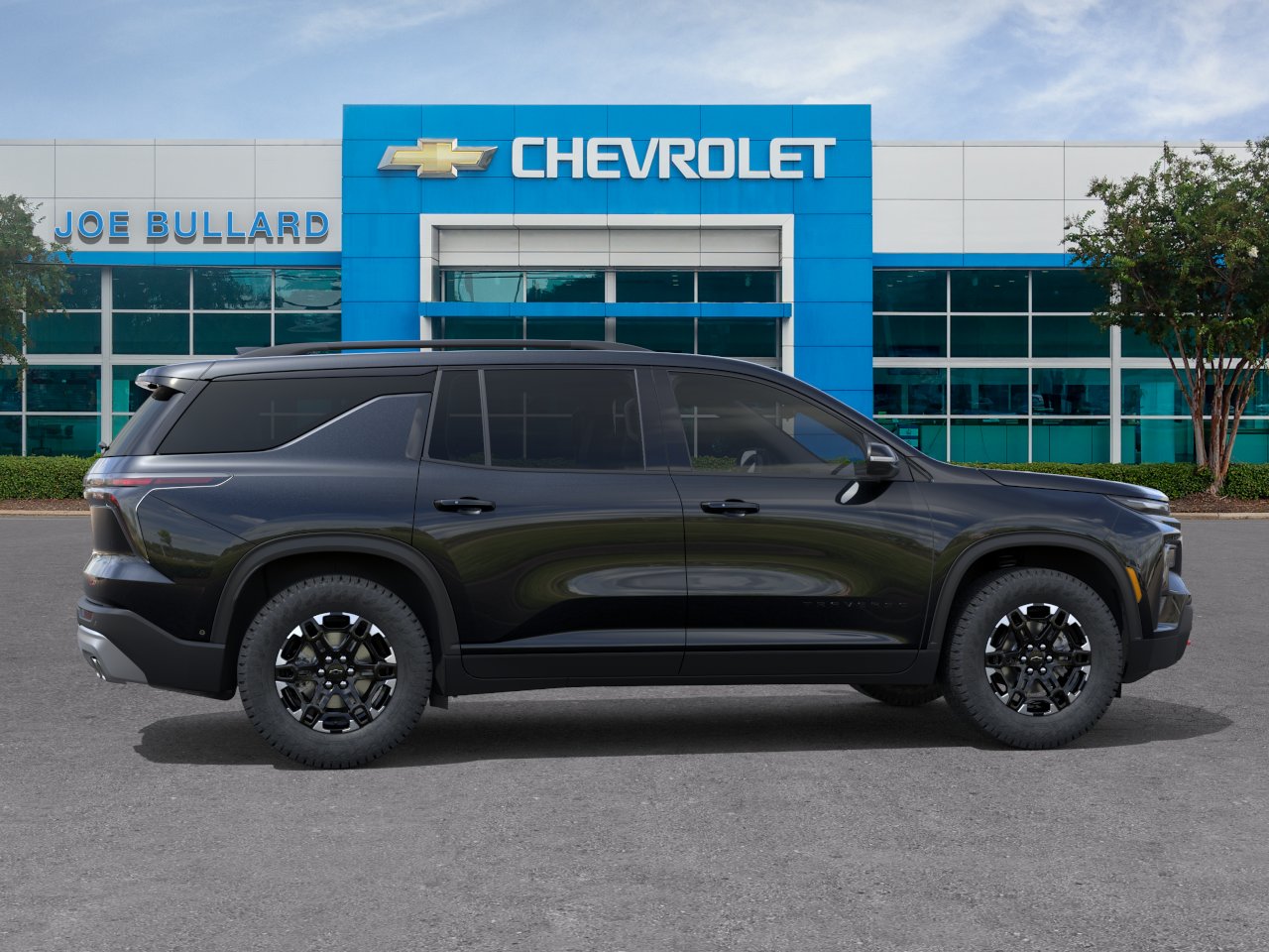 2027 Chevrolet Traverse Z71 - Photo 5
