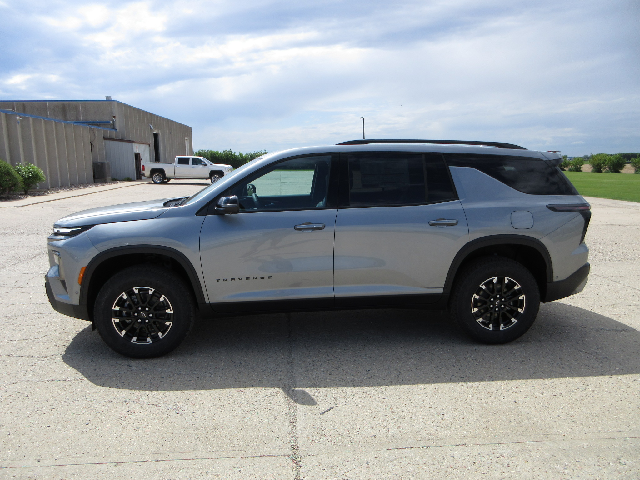 2026 Chevrolet Traverse Z71 - Photo 5