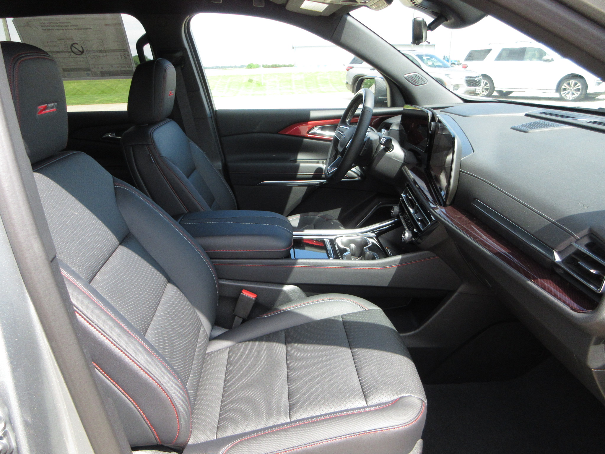 2026 Chevrolet Traverse Z71 - Photo 25