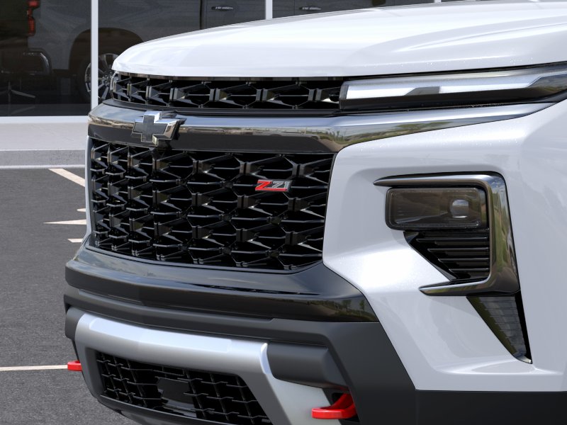 New 2026 Polar White Tricoat Chevrolet Z71 image 37