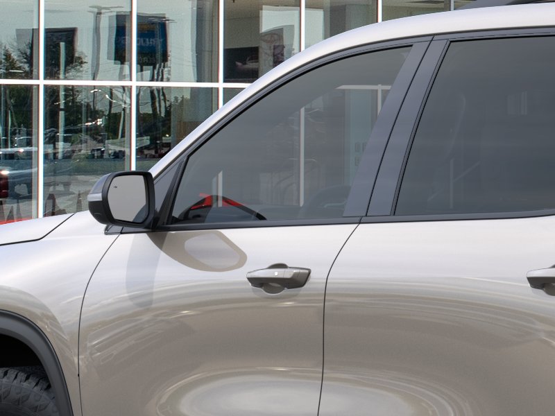 2027 Chevrolet Traverse Z71 - Photo 12