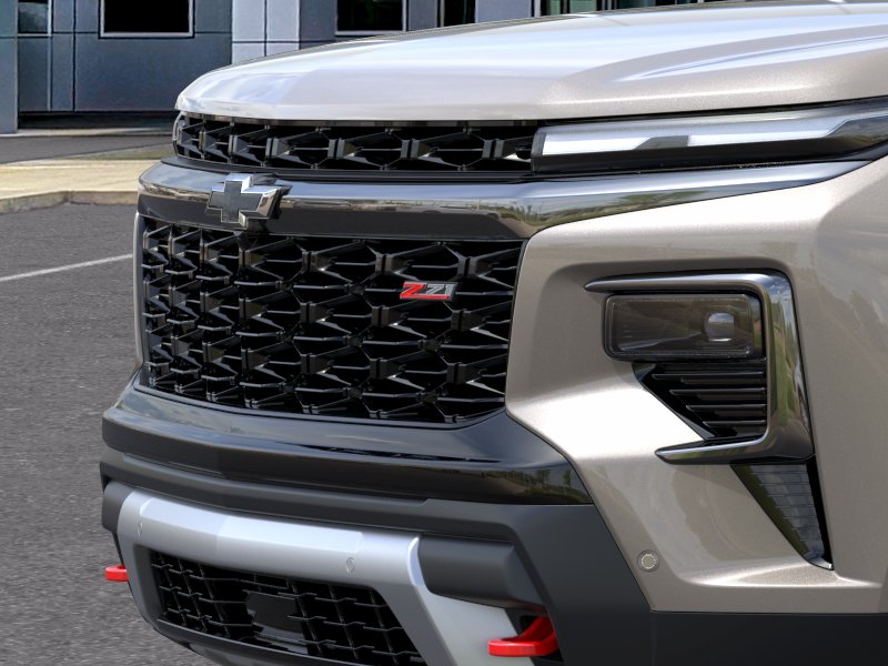 New 2027 Sandstone Gray Chevrolet Z71 image 37