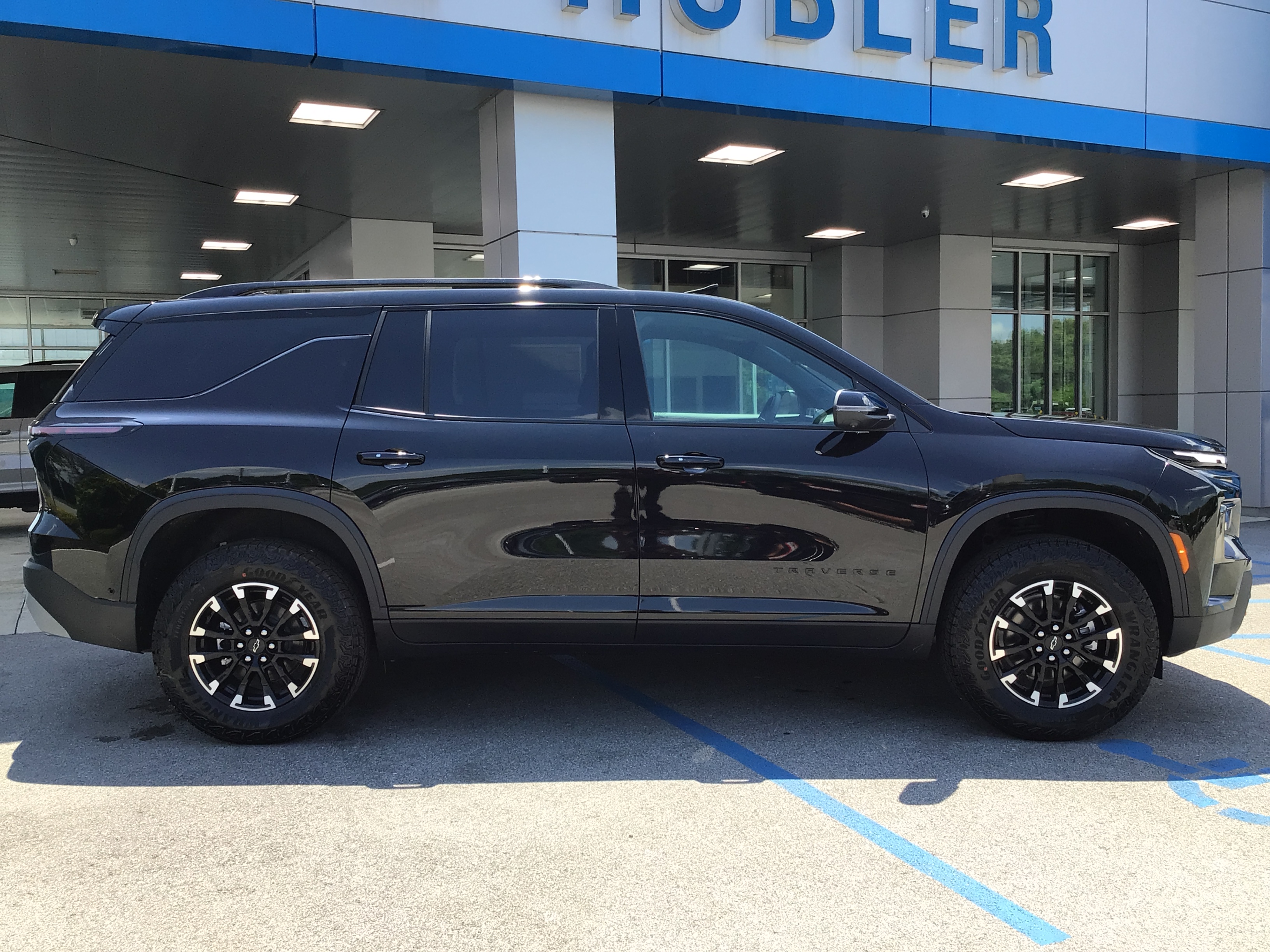 2026 Chevrolet Traverse Z71 - Photo 6