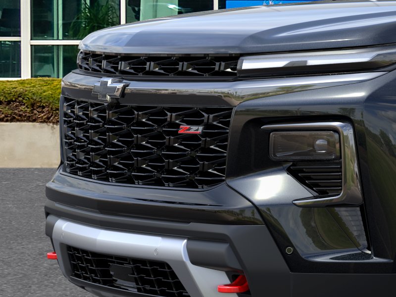 New 2026 Mosaic Black Metallic Chevrolet Z71 image 37