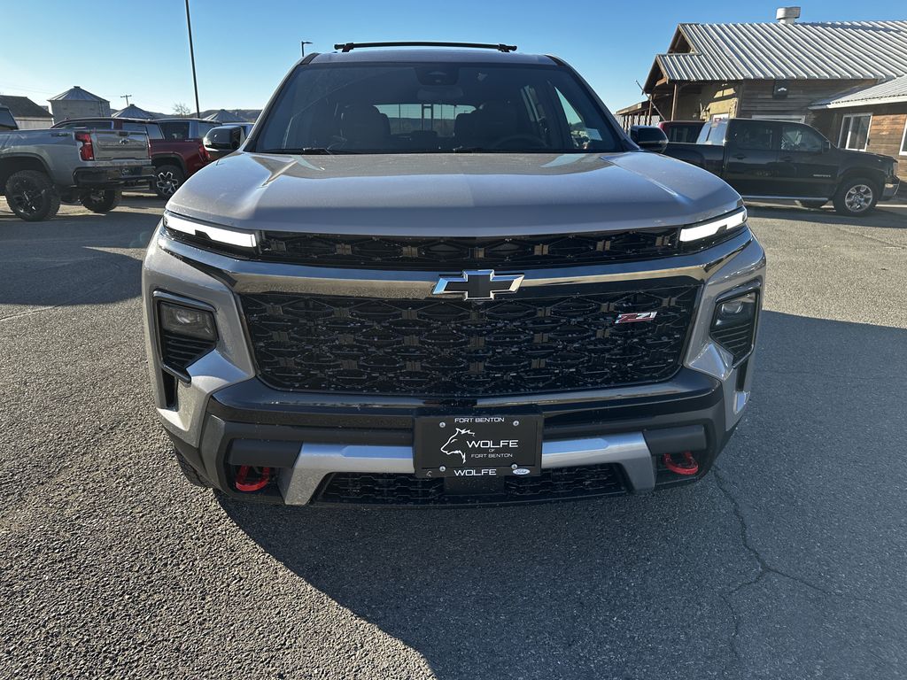 2026 Chevrolet Traverse Z71 photo 2