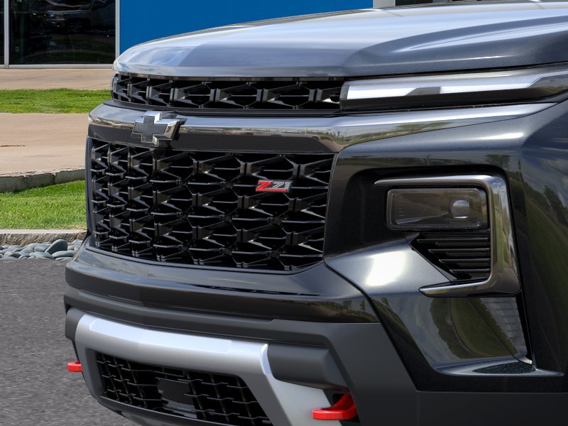 New 2026 Mosaic Black Metallic Chevrolet Z71 image 37