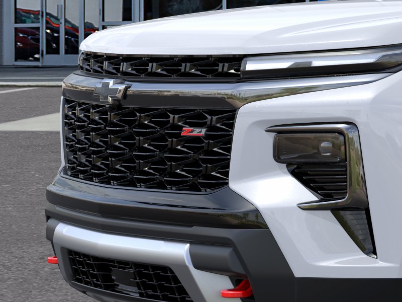 New 2027 Polar White Tricoat Chevrolet Z71 image 37