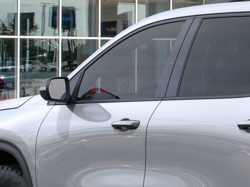 2027 Chevrolet Traverse Z71 - Photo 12