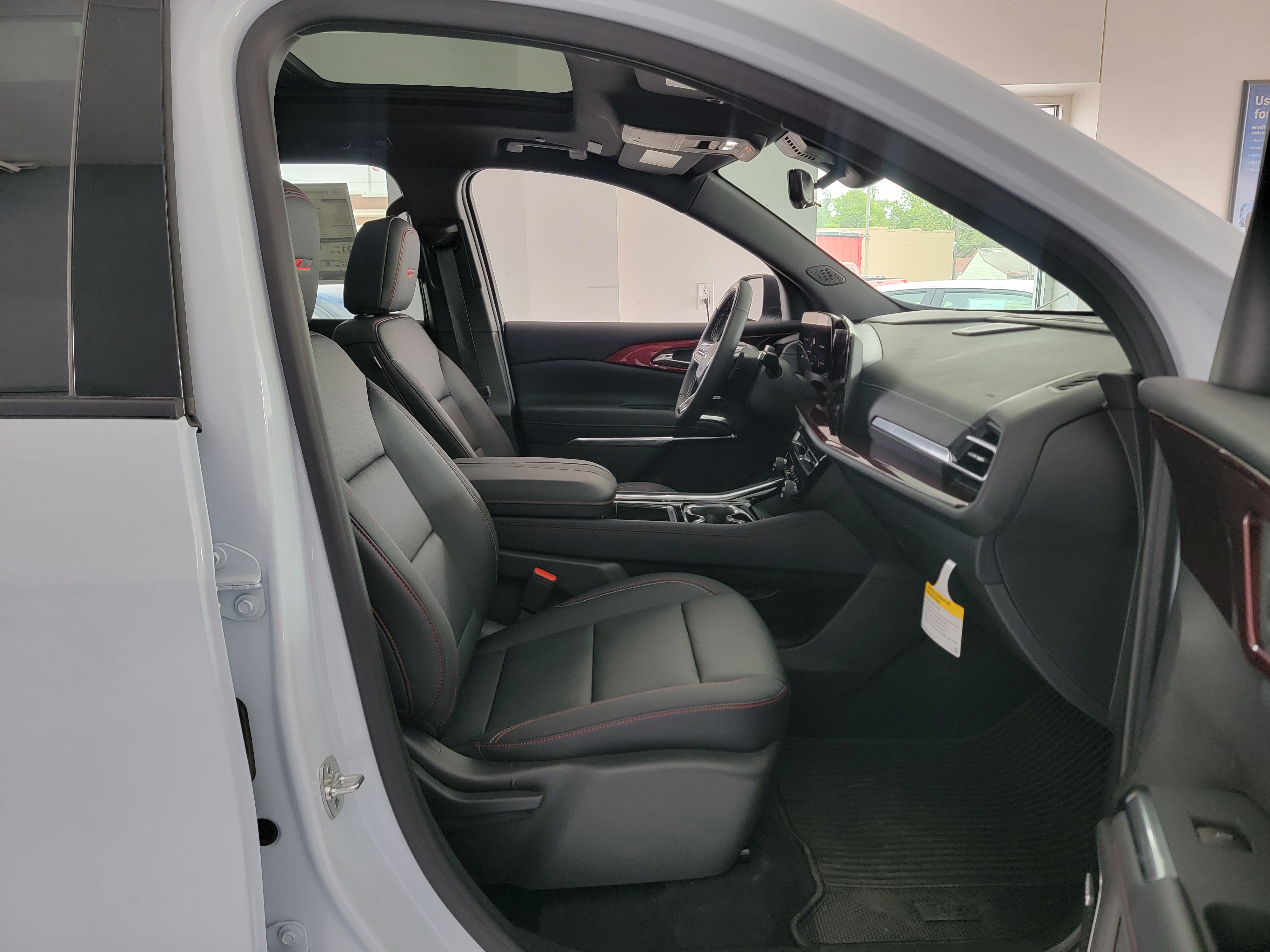 2026 Chevrolet Traverse Z71 - Photo 31