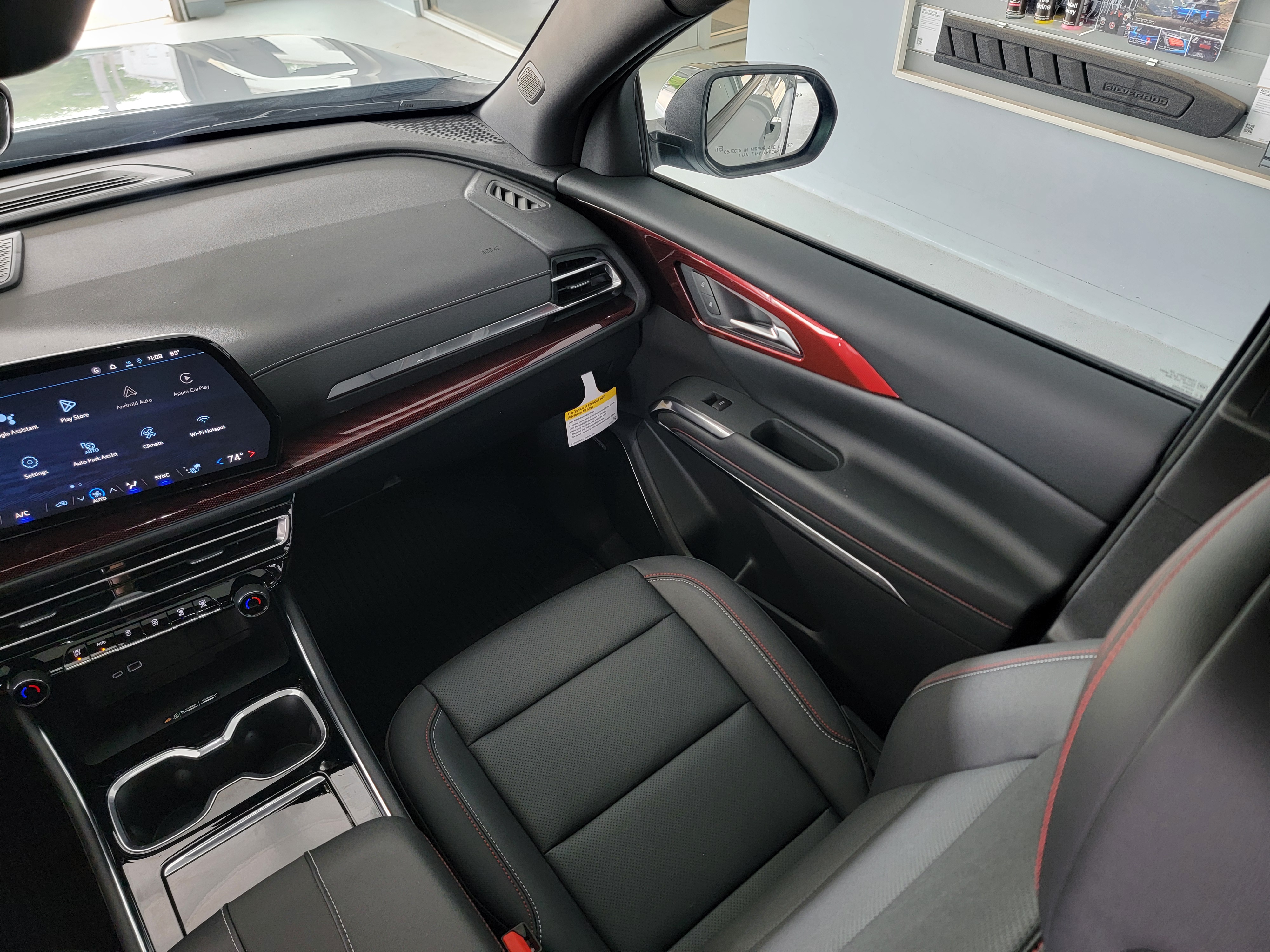 2026 Chevrolet Traverse Z71 - Photo 29