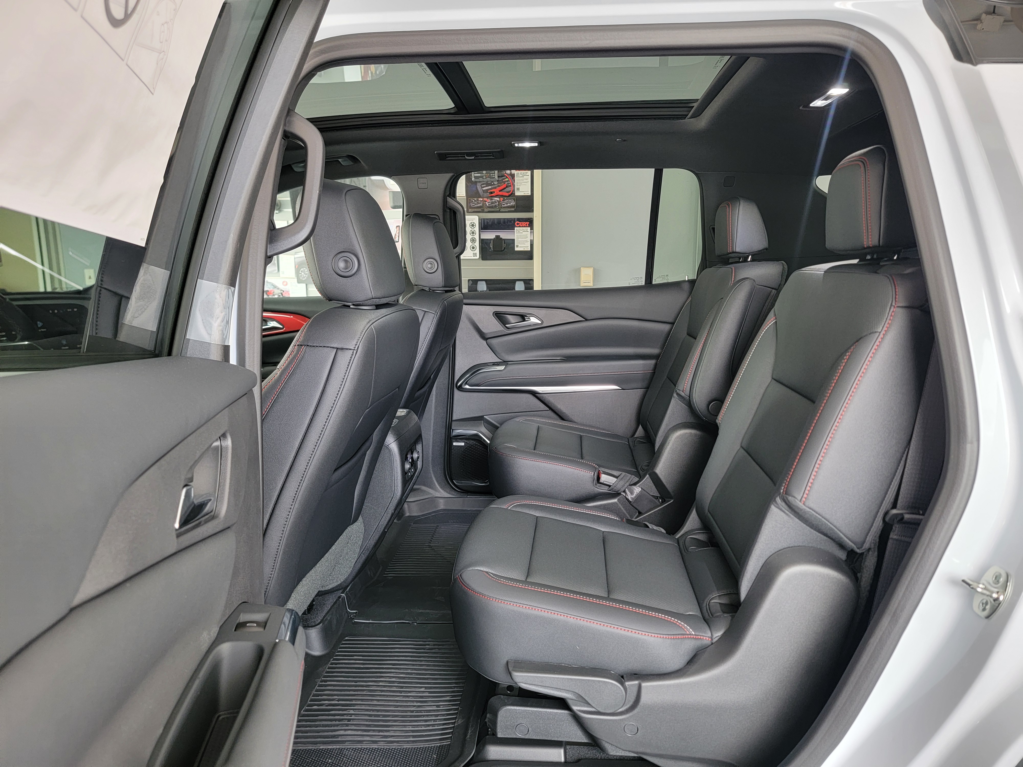 2026 Chevrolet Traverse Z71 - Photo 41