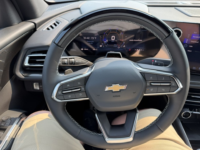 New 2026 Polar White Tricoat Chevrolet High Country image 16