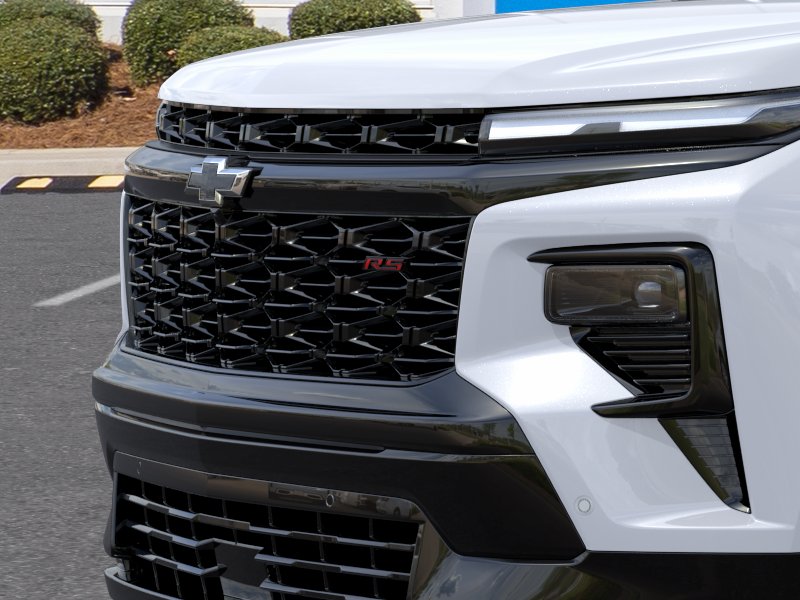 New 2026 Polar White Tricoat Chevrolet RS image 55