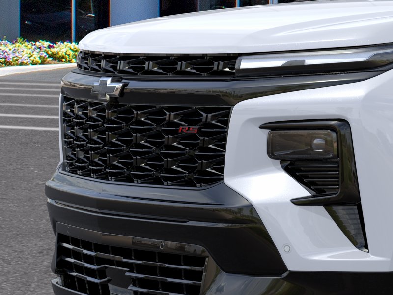 New 2026 Polar White Tricoat Chevrolet RS image 39