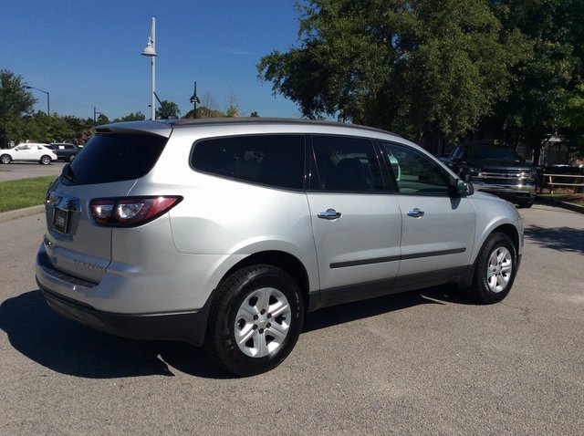 Pre-Owned 2013 Chevrolet Traverse LS