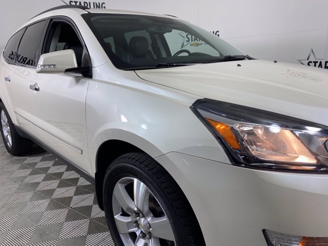 Pre-Owned 2013 Chevrolet Traverse LTZ