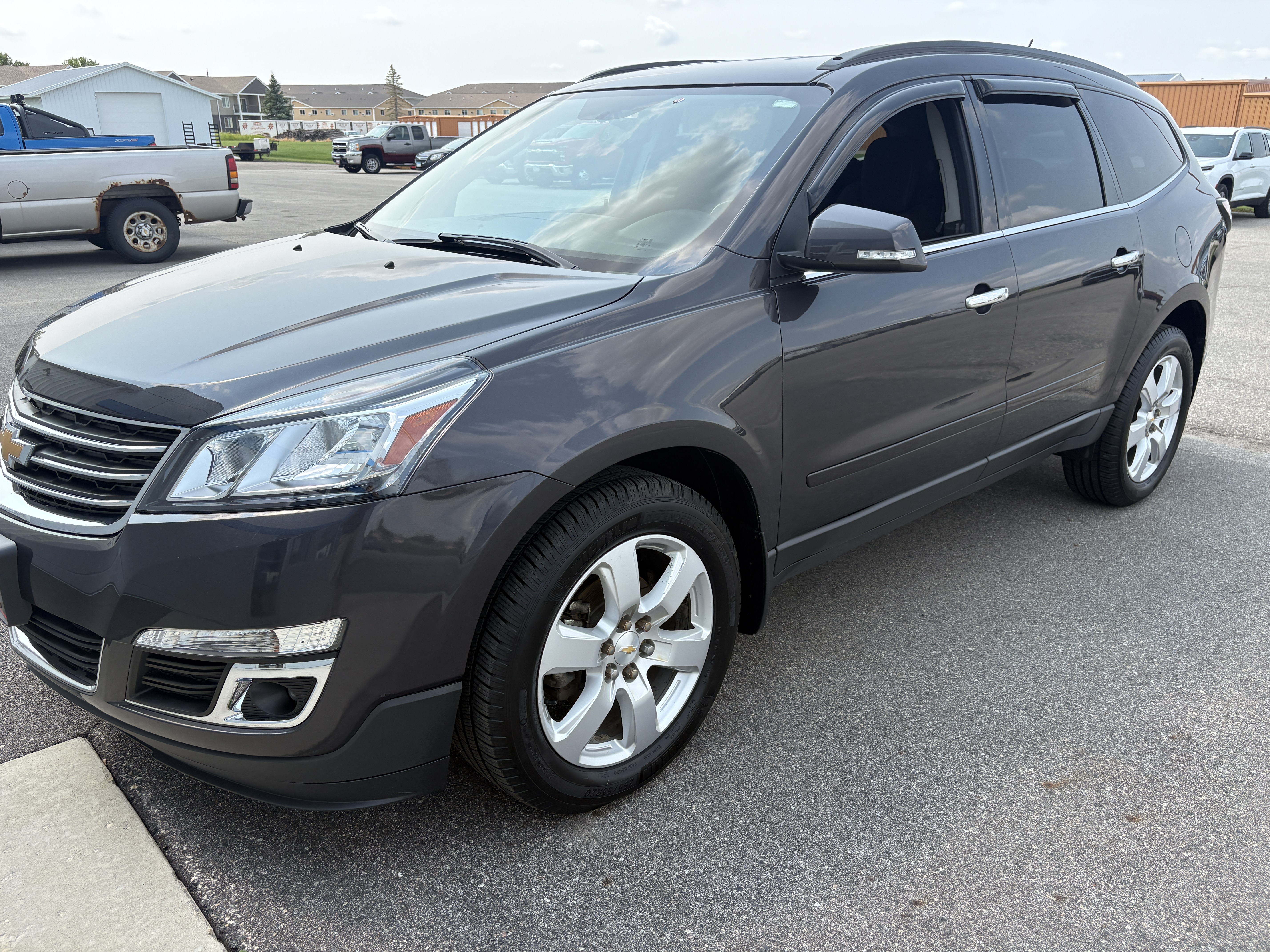 Used 2017 Chevrolet Traverse 1LT with VIN 1GNKVGKD8HJ313054 for sale in Thief River Falls, Minnesota