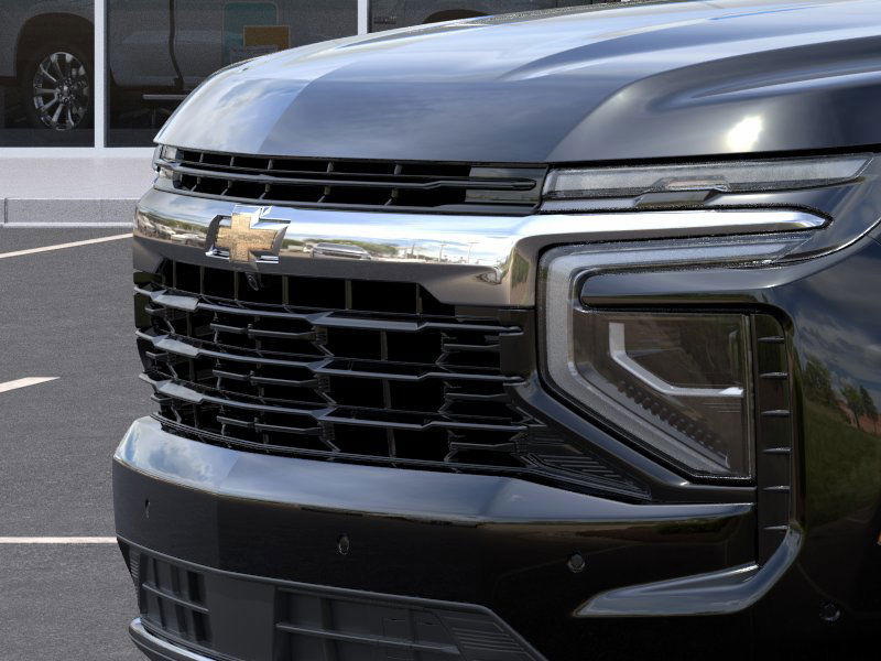 2025 Chevrolet Suburban LS photo 13