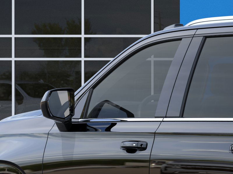 2025 Chevrolet Suburban LS photo 12