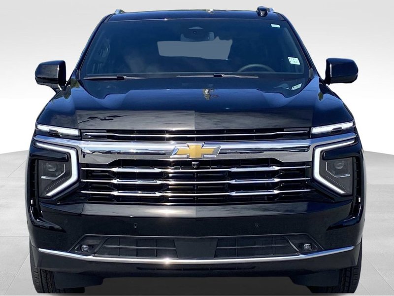 2026 Chevrolet Suburban LT photo 5