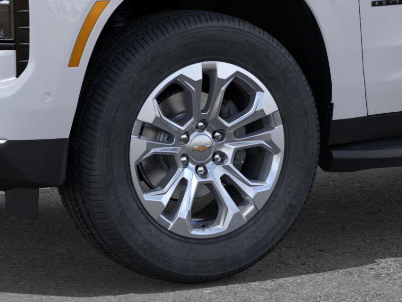 2026 Chevrolet Suburban LT photo 9