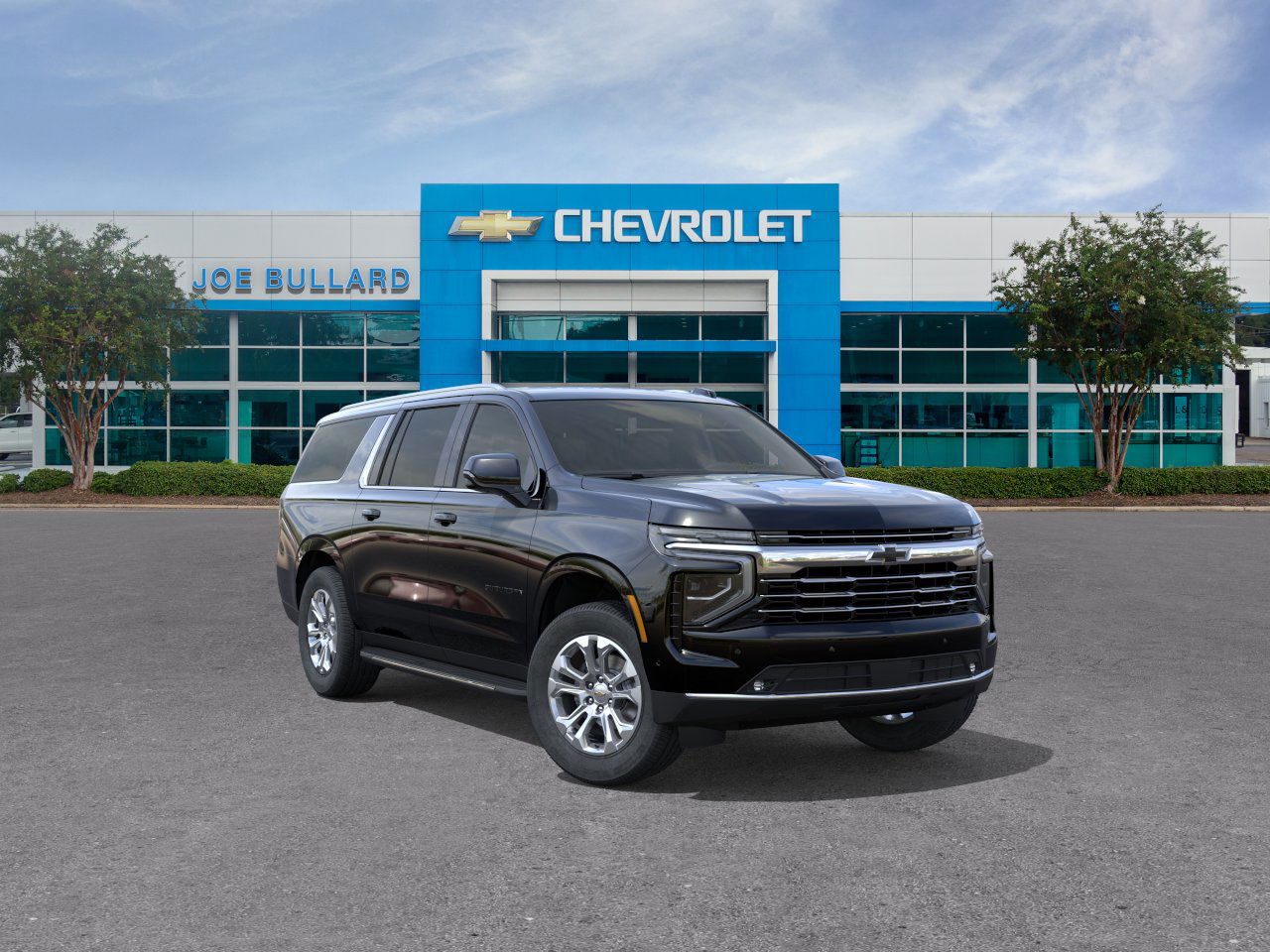 2026 Chevrolet Suburban LT's photo