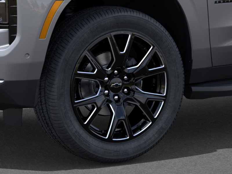 2026 Chevrolet Suburban LT - Photo 33