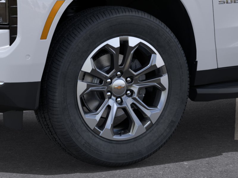 2027 Chevrolet Suburban LT - Photo 9