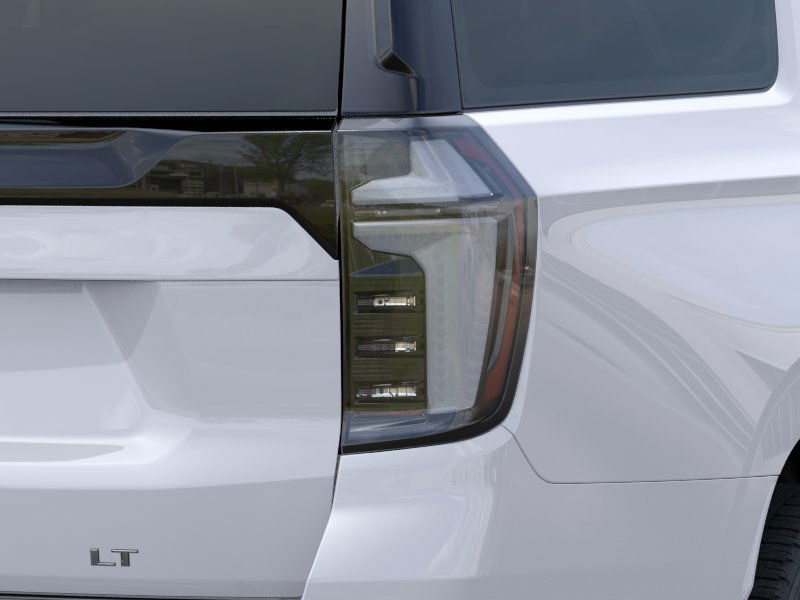 2025 Chevrolet Suburban LT photo 10
