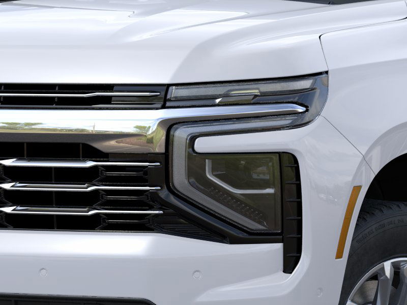 2025 Chevrolet Suburban LT photo 9