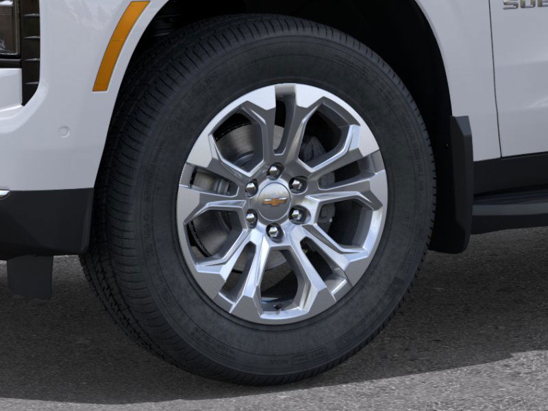 2025 Chevrolet Suburban LT photo 7