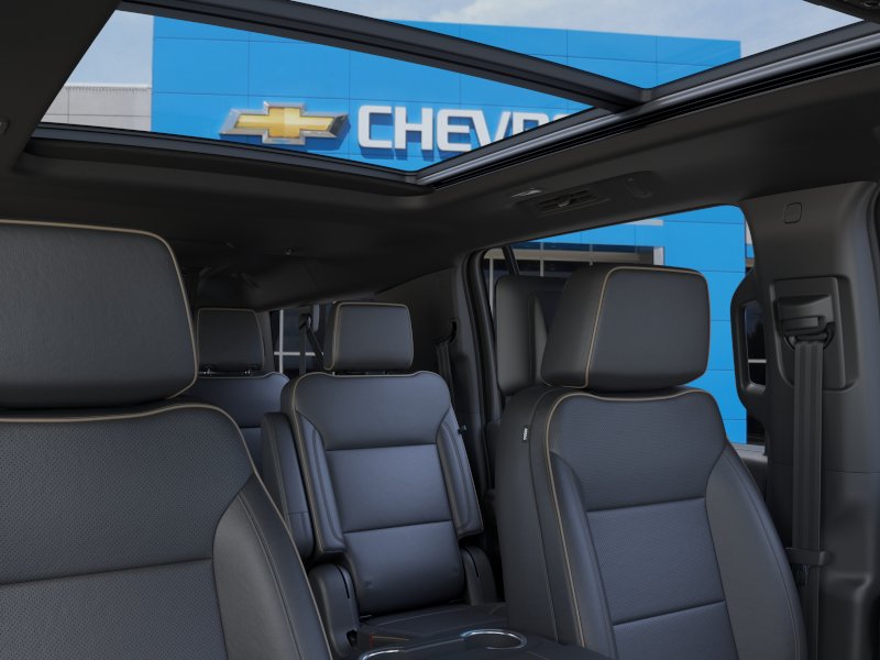 2026 Chevrolet Suburban Premier - Photo 24