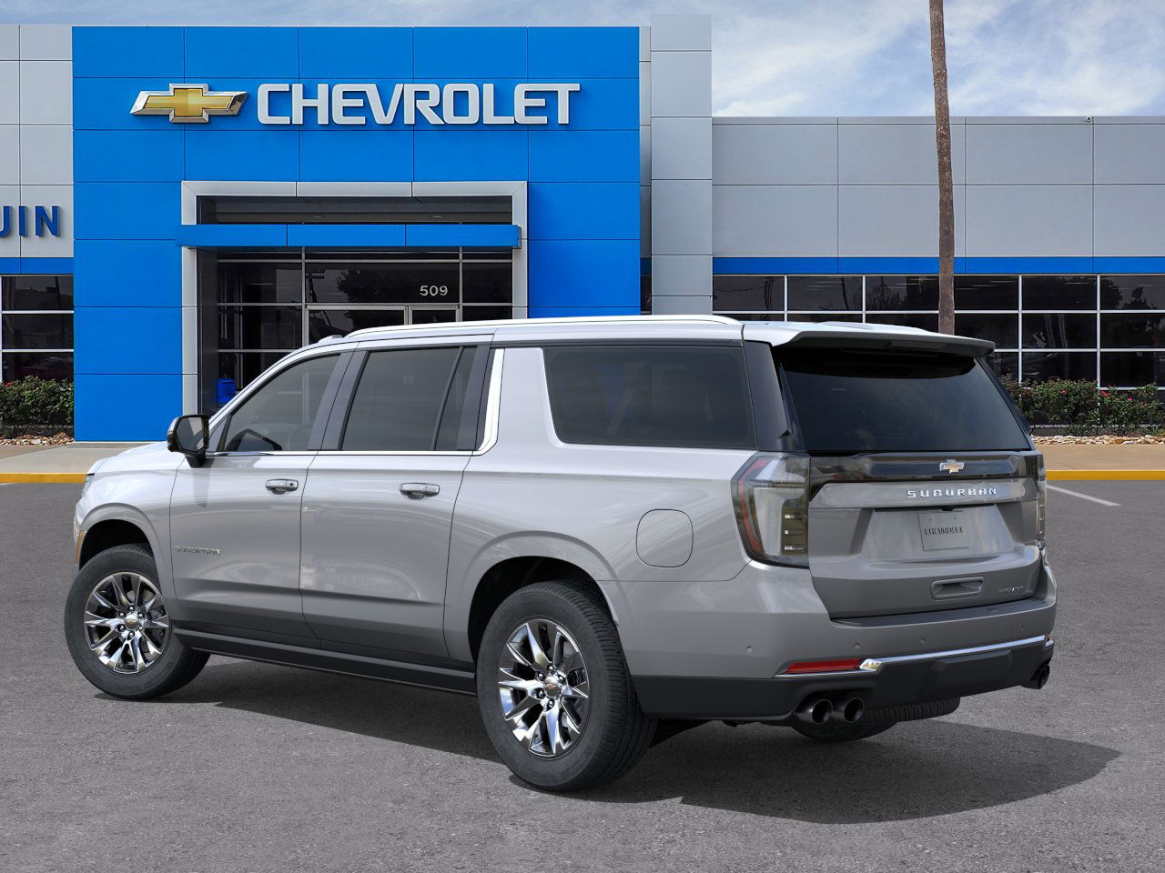 2025 Chevrolet Suburban Premier photo 3