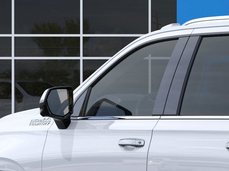2026 Chevrolet Suburban High Country photo 11