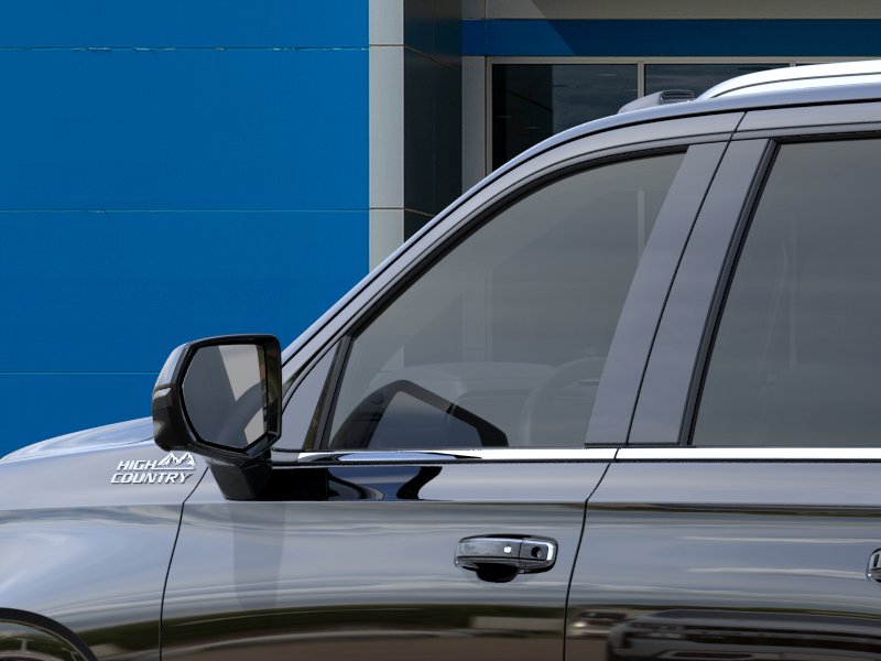 2026 Chevrolet Suburban High Country - Photo 36