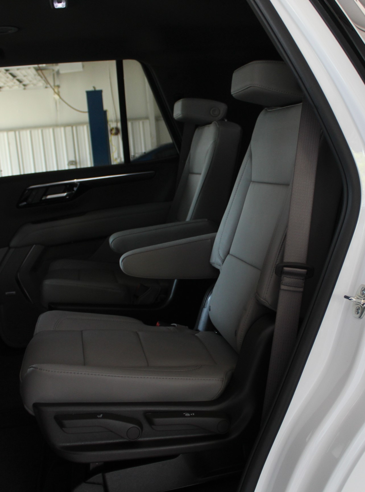 2026 Chevrolet Tahoe LT photo 5